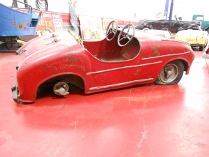 1950s red mercedes carnival ride (1)