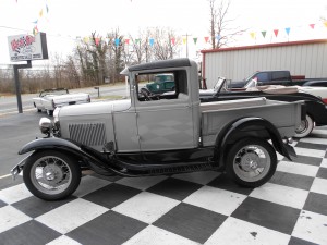 1930 FORD MODEL A TRUCK (25)