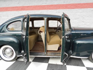 1937 LINCOLN ZEPHYR V12 (7)