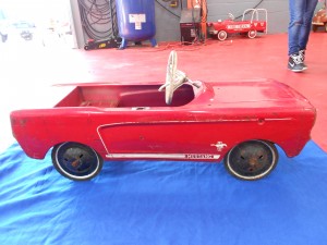 1960s Mustang pedal car (3)