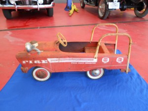1960s pedal fire truck (5)