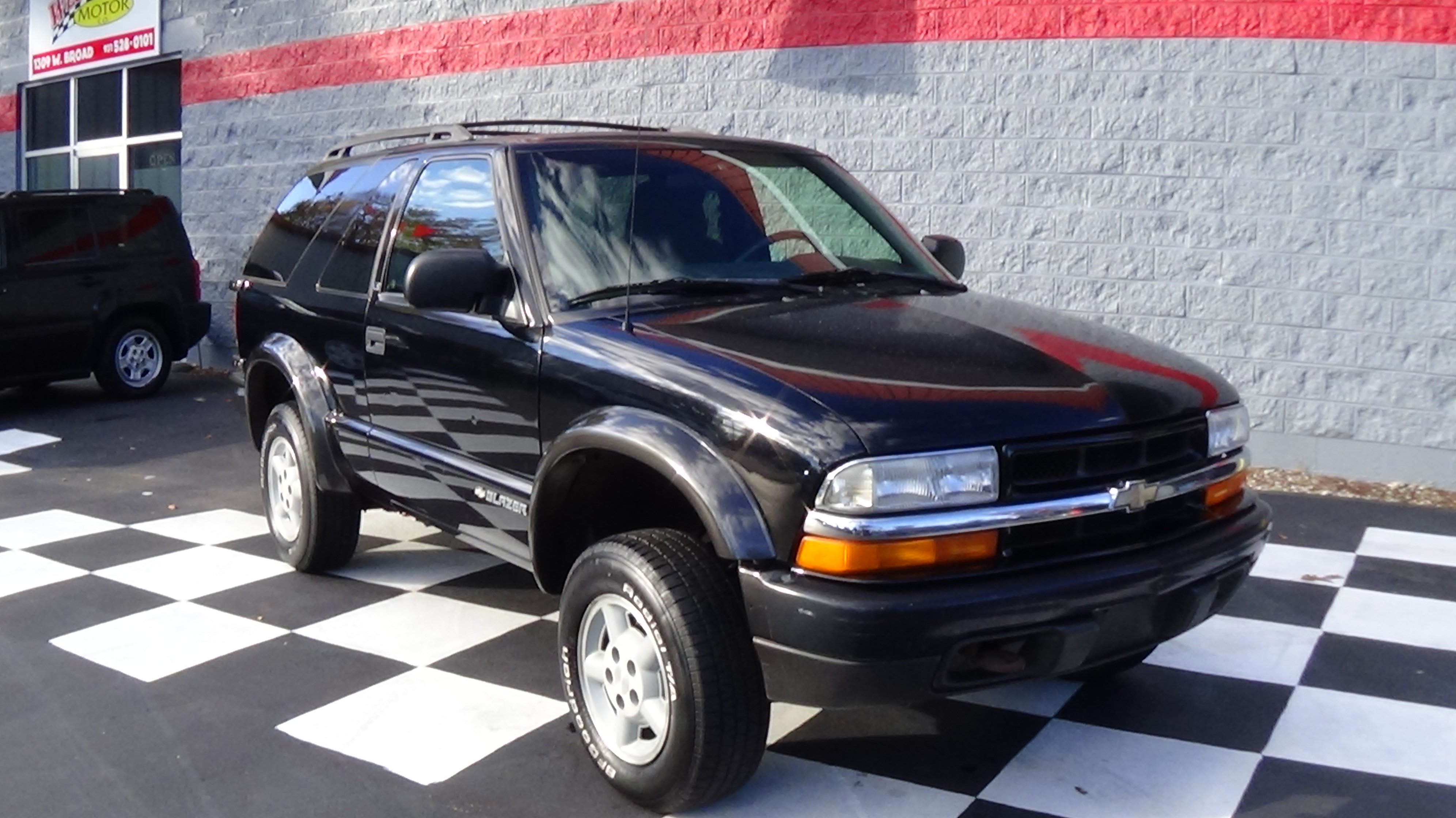 2000 CHEVROLET BLAZER 4X4 | BuffysCars.com