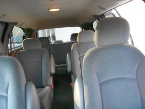 2004 Chrysler Town & Country (12)