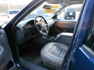 2005 Ford Explorer (11)