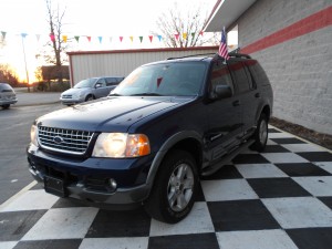 2005 Ford Explorer (3)