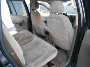 2005 Ford explorer xlt (2)