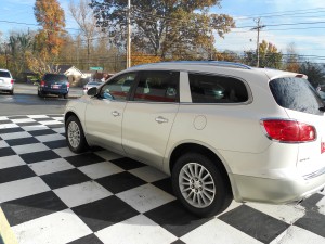 2008 BUICK ENCLAVE (11)