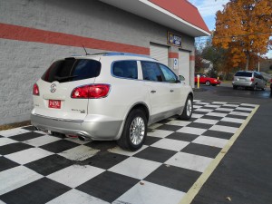 2008 BUICK ENCLAVE (8)