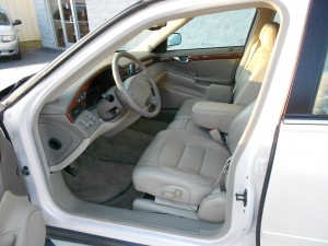 2003 cadillac deville (1)