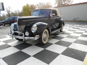 1940 FORD DELUX CONVERTIBLE (7)