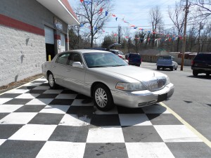 2004 lincoln town car (13)