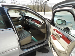 2004 lincoln town car (14)