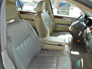 2004 lincoln town car (17)