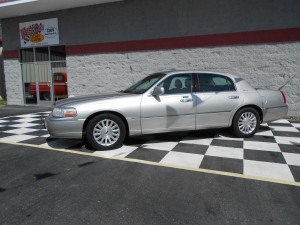 2004 lincoln town car (7)