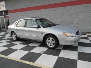 2001 FORD TARUS (1)