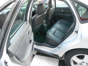 2001 FORD TARUS (18)