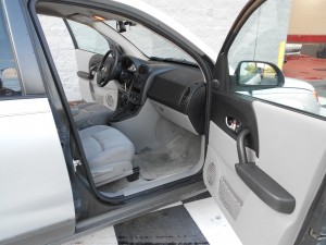 2004 SATURN VUE (22)