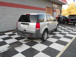 2004 SATURN VUE (9)