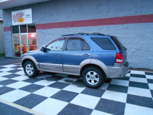 2005 KIA SERENTO (11)