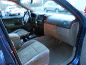 2005 KIA SERENTO (18)