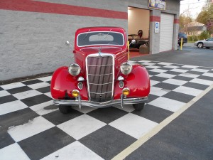 1935 FORD 5 WINDOW COUPE (3)