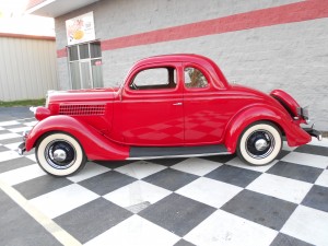 1935 FORD 5 WINDOW COUPE (6)