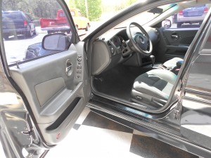 2005 PONTIAC GRAND PRIX (16)