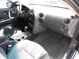 2005 PONTIAC GRAND PRIX (22)