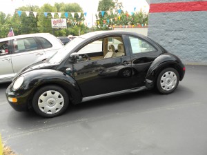 2000 VOLKSWAGON NEW BEETLE (3)