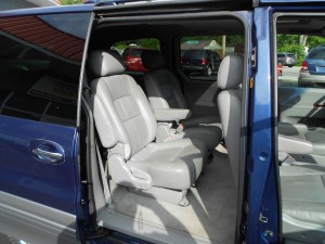 2004 KIA SEDONA EX (15)