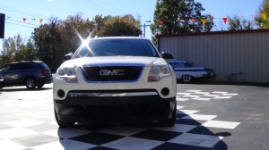 2010 GMC Acadia (1)