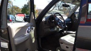 2005 JEEP LIBERTY (17)