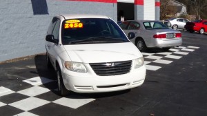 2005 CHRYSLER TOWN AND COUNTRY (12)