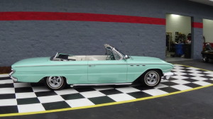 1961 Buick LeMans Convertible (43)