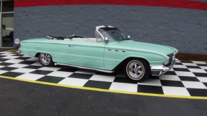 1961 Buick LeMans Convertible (44)