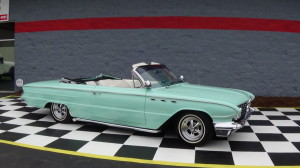 1961 Buick LeMans Convertible (46)