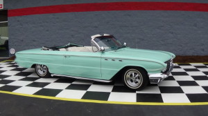 1961 Buick LeMans Convertible (47)