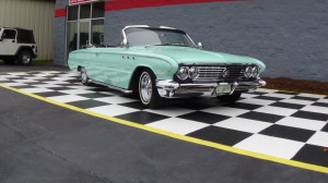 1961 Buick LeMans Convertible (50)