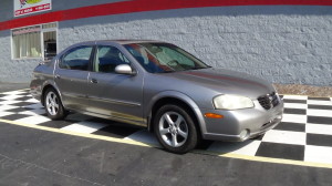 2001 NISSAN MAXIMA GLS (2)