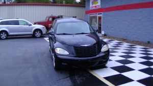 2005-chrysler-pt-cruiser-black-1