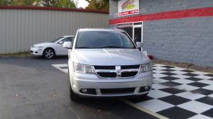 2010-dodge-journey-sxt-1