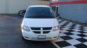 2005-dodge-grand-caravan-1