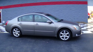 2005 Nissan Maxima (3)