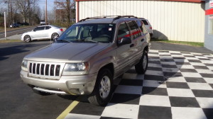 2004 Jeep Grand Cherokee (14)