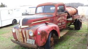 1946 Ford Tanker Truck (14)