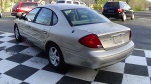 2001 Ford Taurus ses gold (8)