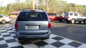 2005 Chrysler Town & Country Blue (7)