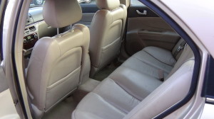 2008 Hyundai Sonata gold (18)