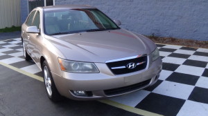 2008 Hyundai Sonata gold (2)