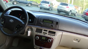 2008 Hyundai Sonata gold (24)